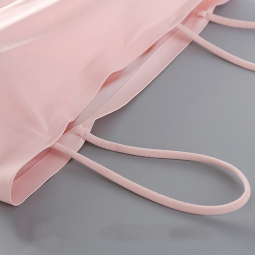 Spring and summer ice silk seamless one-piece underwear with integrated breast pads for girls and students to wrap their breasts with a camisole and tube top