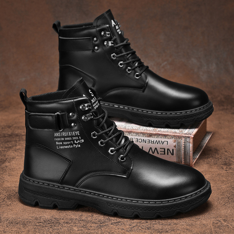 Otoño zapatos de hombre nuevos zapatos de alta martin de moda para hombres zapatos de herramienta de suela gruesa botas de cuero casuales botas cortas negras