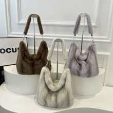 �ﶬ������ë�q����Ů2025�¿���������ذ�ͨ��Ůʿ�μ��ëë��