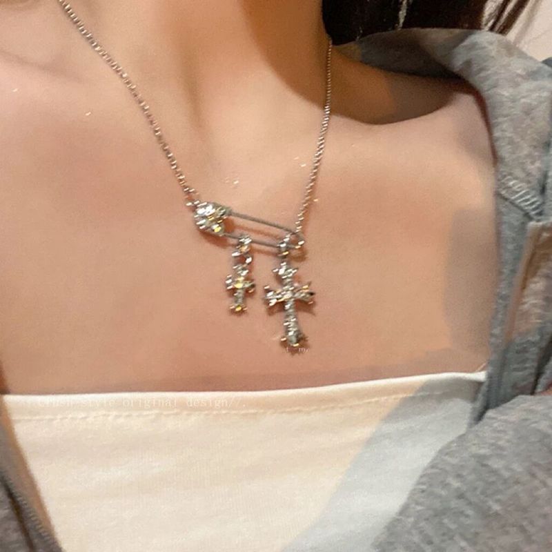 Cross Zircon Paperclip Necklace for Women 2025 New Trendy Accessory Light Luxury Niche High-End Clavicle Chain