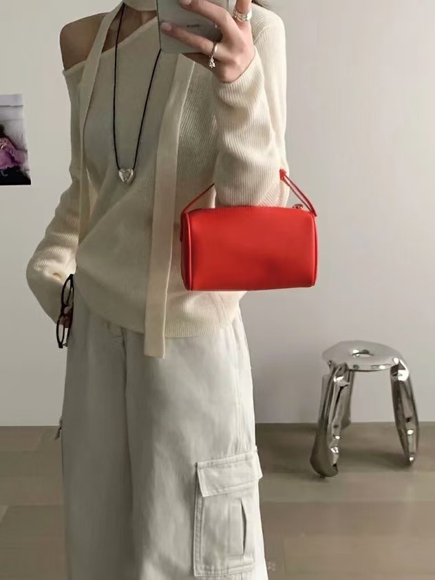 2024韩版小众牛皮包笔筒包90s迷你简约单肩斜挎圆筒包真皮笔袋包 - Thumbnail 17