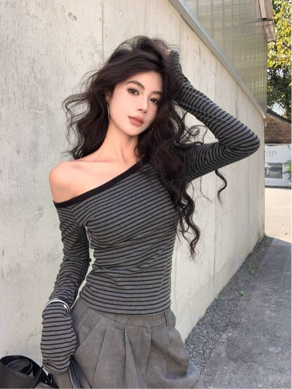 设计感斜肩条纹长袖T恤女春秋美式辣妹修身内搭露肩打底衫短上衣|undefined