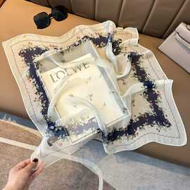 春夏蓝色碎花简约薄款丝巾女韩版桑蚕丝系脖纱巾护颈小方巾轻奢风