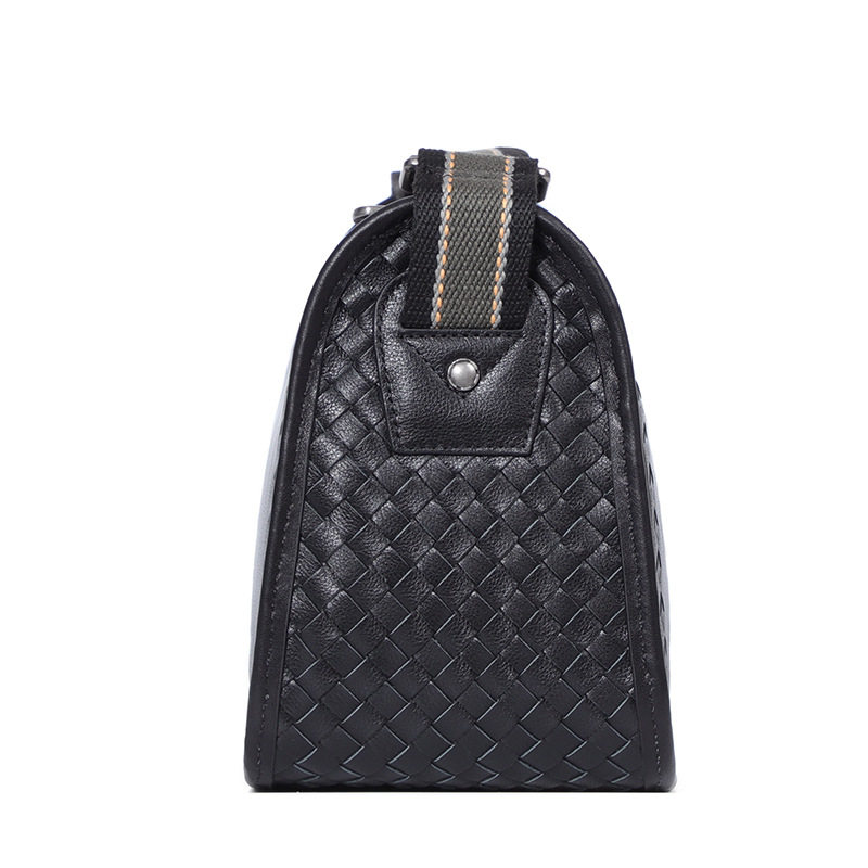 Túi đeo chéo nam da thật dệt đan 29×11×17 cm — Màu đen da bò, Màu đen da cừu