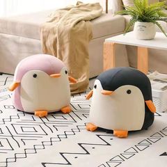 ぬいぐるみのペンギンの腰掛けは靴の腰掛けを変えます。動物の腰掛けは子供の可愛い腰掛けです。