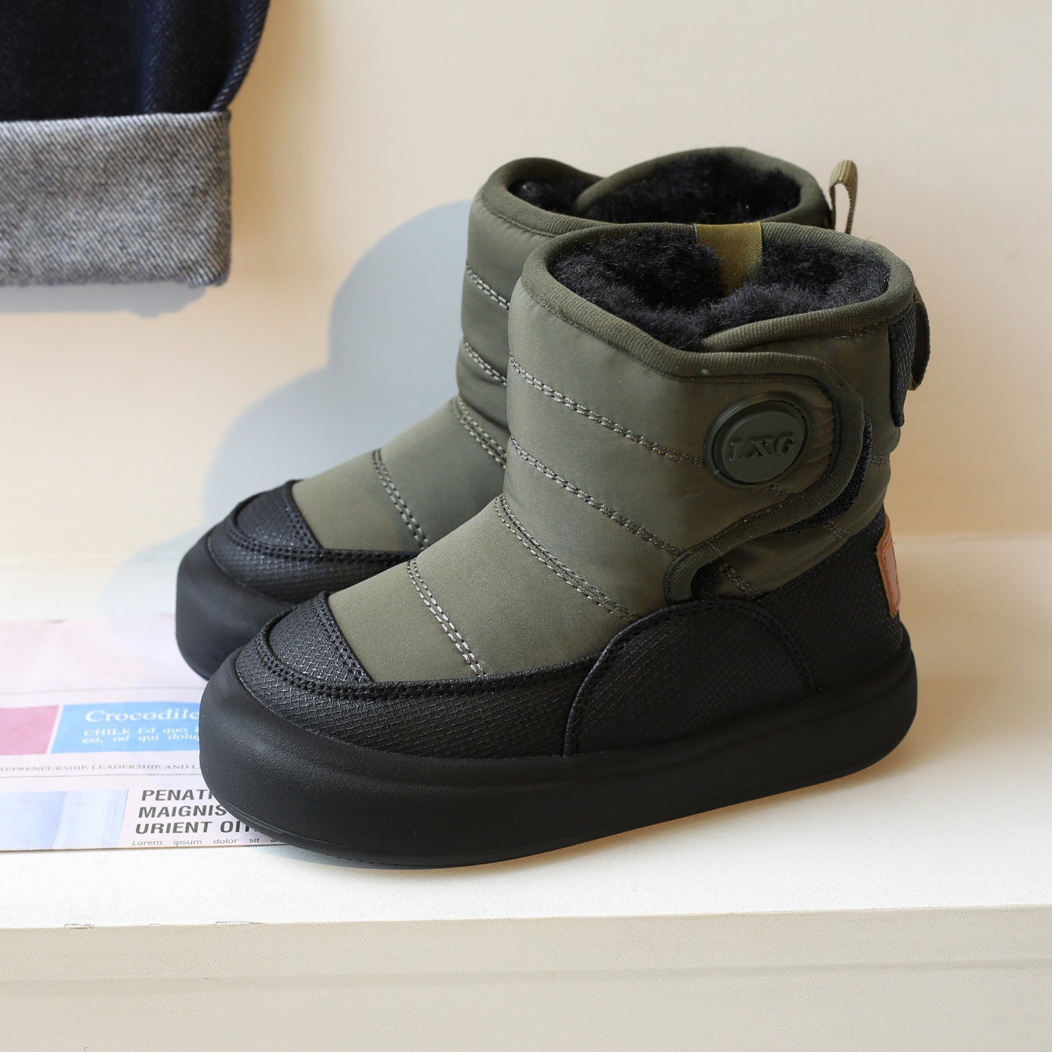 Fleece-Lined Thickened Girls' Snow Cotton Children's Snow Boots 2025 New Winter Shoes Boys' Large Cotton Shoes Waterproof Boots