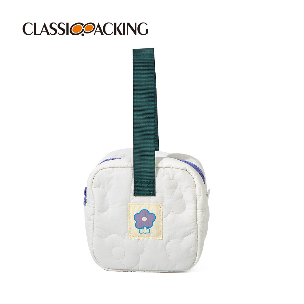 Bolsa de tofu llena de algodón simple moderna Bolsa de cosméticos multifuncional de almacenamiento portátil japonesa Ins con logotipo