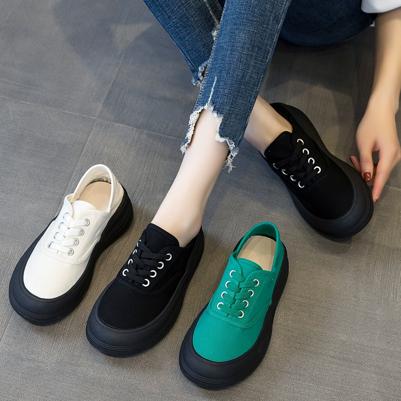 Холщовая обувь женская летняя тонкая модель 2025 новая большая голова два носить низкий бот толстая подошва мягкая подошва студенческая дикая черная обувь