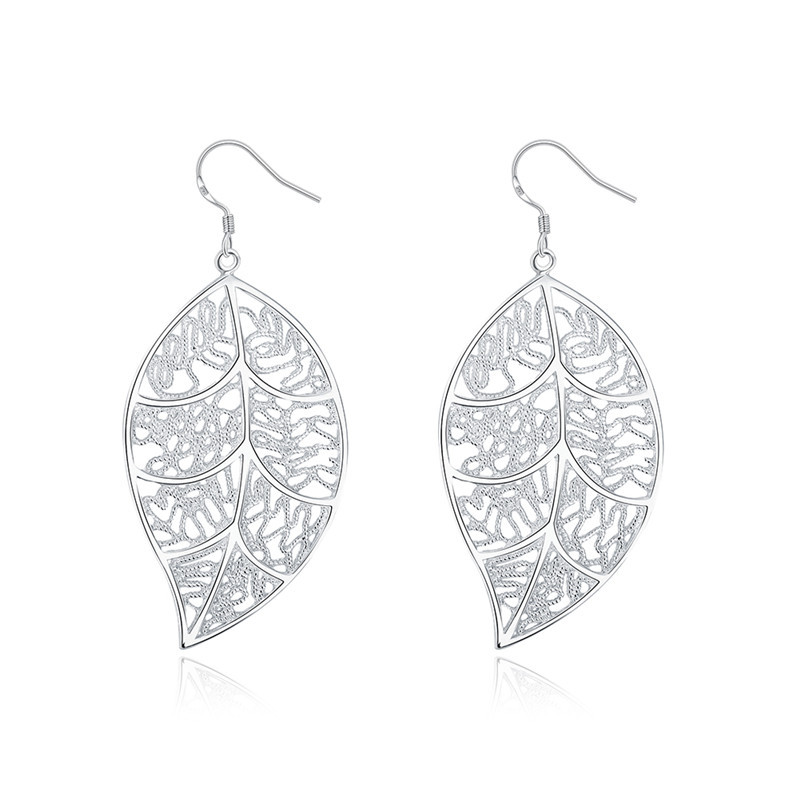 

Women's Simple Leaves Two-piece Set Silver-plated Fashion Jewelry Set