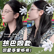 ins�L�ɐ���Ů����С��ë�qץ�A���Ԅ���l�ͨ����