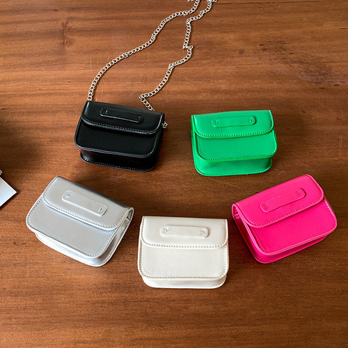 Korean new style small square shoulder bag, crossbody chain bag, fashionable silver mini cosmetic bag, cute lipstick bag for women