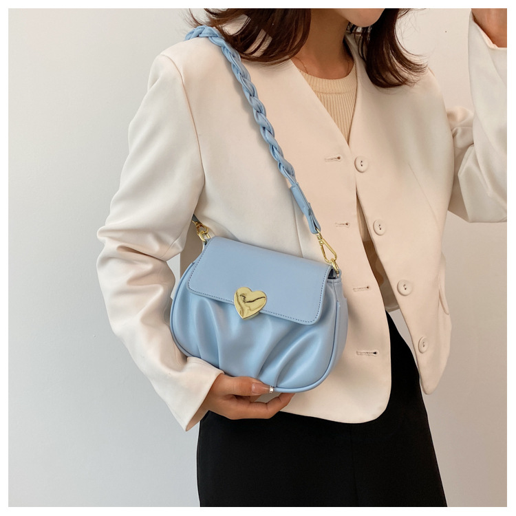 Wholesale Heart Buckle Fold One-shoulder Messenger Small Round Bag Nihaojewelry display picture 25