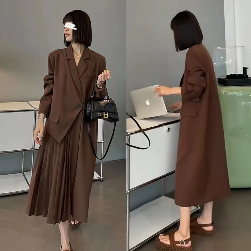 Распродажа [Спот] Весенний и осенний большой размер женщины ретро поддельные два костюма платье дизайн чувство нишу 22705