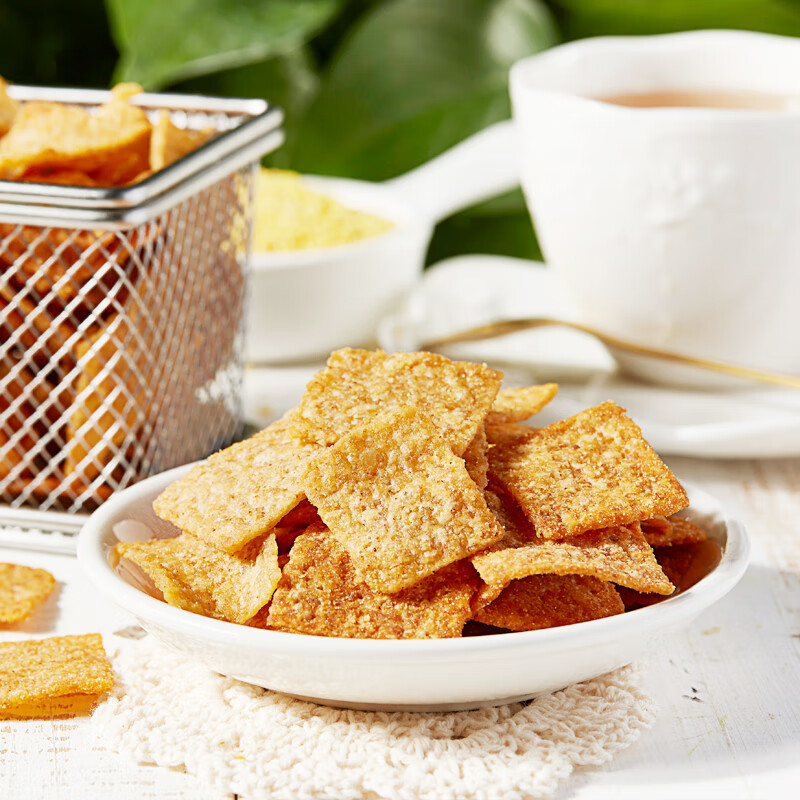 Laiyi millet crispy rice 78g spicy five-flavor puffed food childhood snacks chase drama leisure snacks