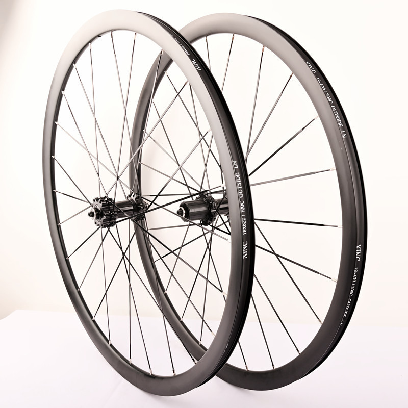 Unmarked 30MM road bicycle disc brake Liuding/medium lock quick release barrel shaft breaking air flat strip 700C Peilin wheel set Unmarked 30MM road bicycle disc brake Liuding/medium lock quick release barrel shaft breaking air flat strip 700C Peilin wheel set