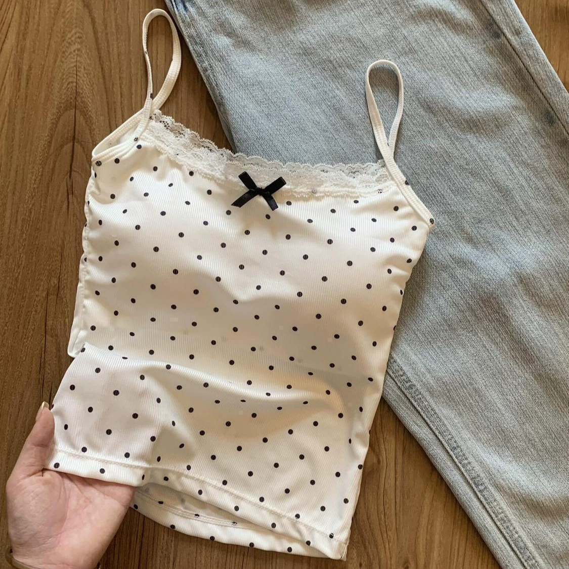 纯欲辣妹波点吊带背心女带胸垫外穿内搭显瘦美背打底无袖上衣女夏