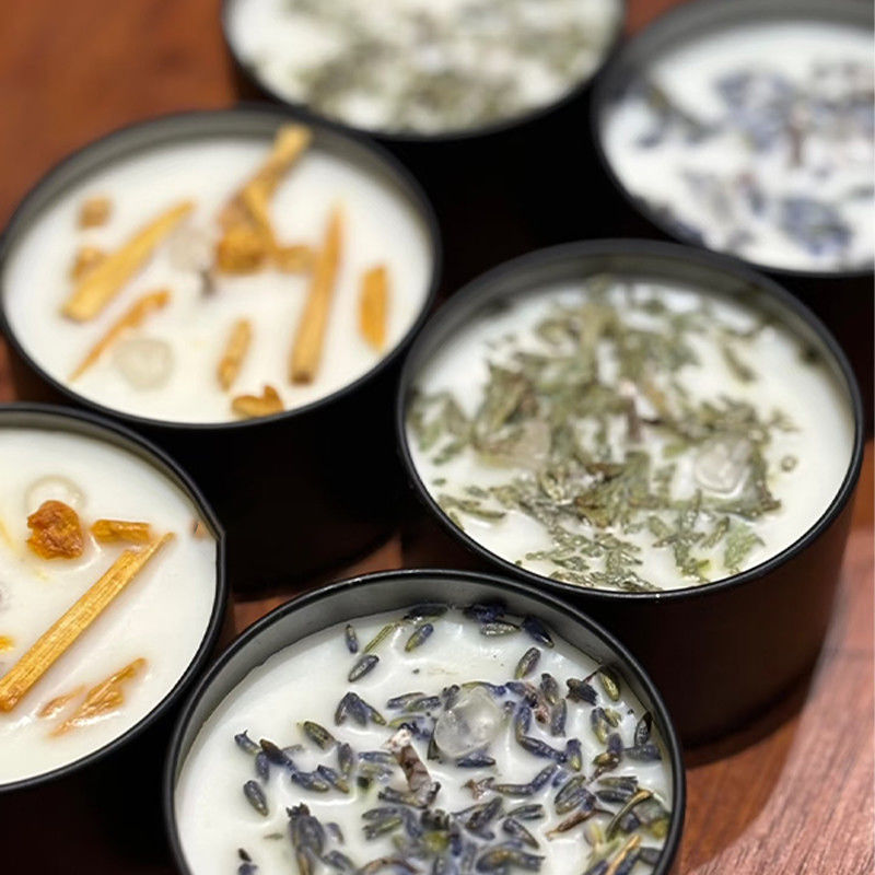 Vela aromática de ylang-ylang, lata de alta gama, cera de soja, regalo, fragancia de flores secas, venta al por mayor, lavanda romántica.