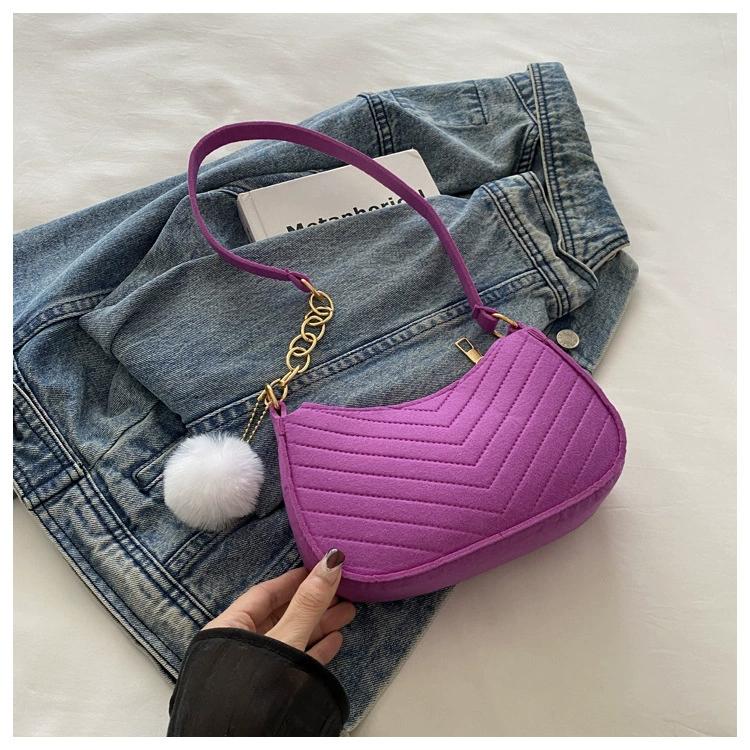 Сумка- Underarm Shoulder Bag, женский западный стиль, стеганая ткань с шармом-пом-пом