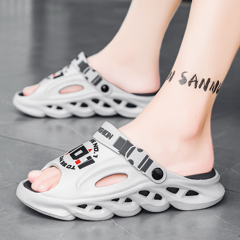 En nombre de las pantuflas de verano para hombres, nuevo estilo antideslizante, sensación de mierda, conducción, sandalias de doble uso, deportes y ocio, sandalias de playa de suela blanda