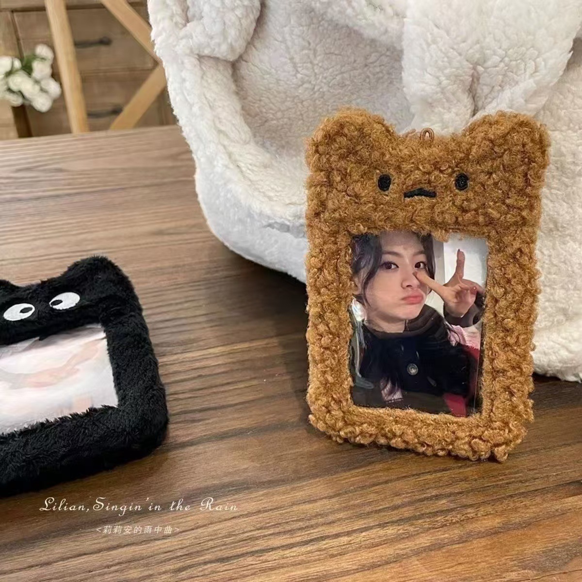 Huang Zi Hongfan alrededor de la tarjeta de peluche de perros de hamburguesas 3 pulgadas tarjeta de almacenamiento de paquete de bolsa de decoración colgante