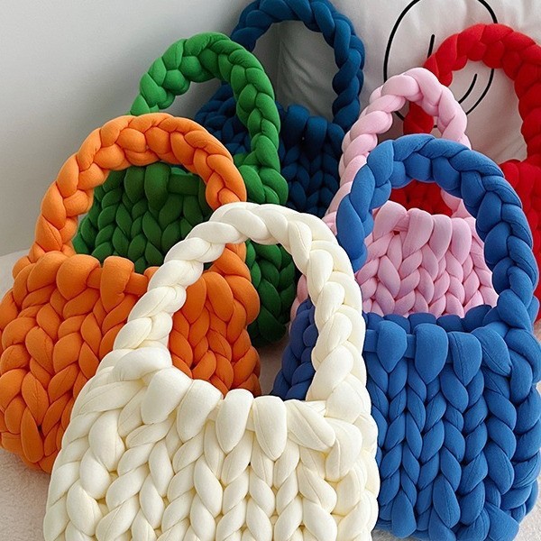 Amazon transfronterizo ultra grueso islandés lana diy bolsos tejidos a mano bolsos de mano coreanos retro versátiles productos terminados