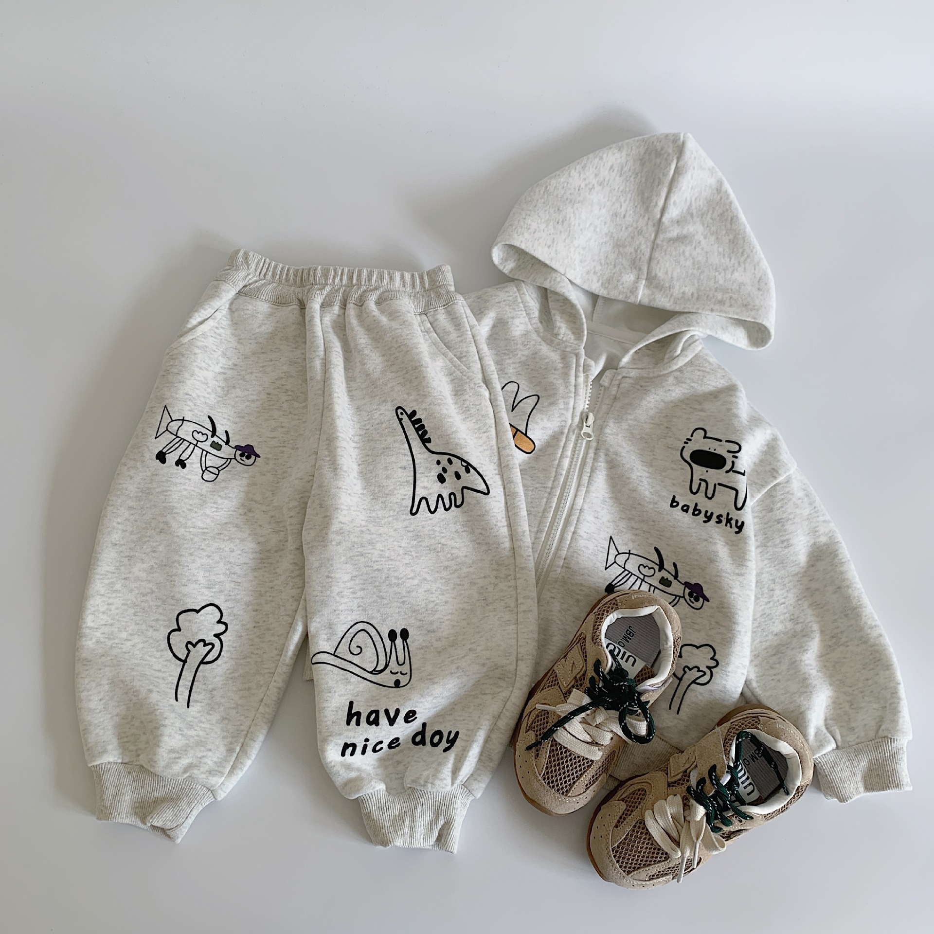 Traje para niños Maibao 2025 primavera y otoño nuevo producto chaqueta de punto con capucha para niños pantalones casuales estilo occidental traje coreano de dos piezas