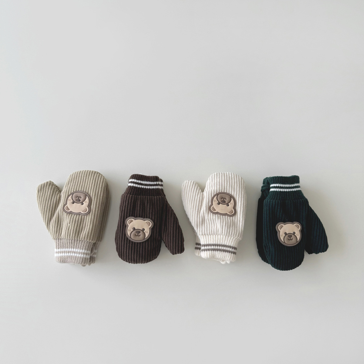 Unisex Children's gloves Boys winter ins Bear halter thick warm mittens baby gloves_voghion.com
