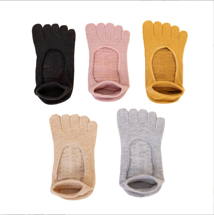 Primavera y verano calcetines de yoga sin espalda antideslizantes calcetines de cinco dedos de color sólido deportes de algodón Pilates desodorante con talón ins calcetines de marea