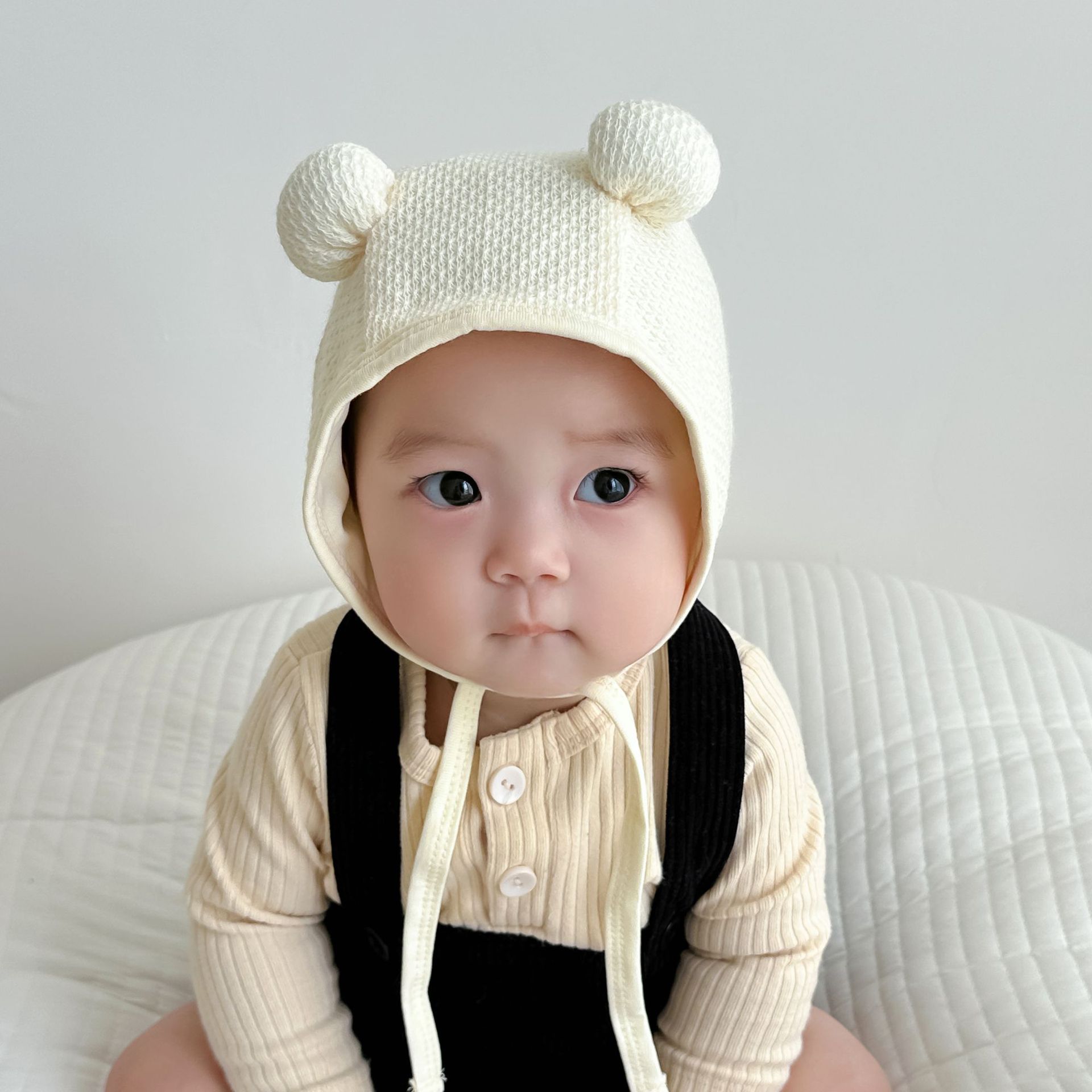 Baby hat Autumn and winter cute double ball baby small month new ear protective hat_viptrois.com