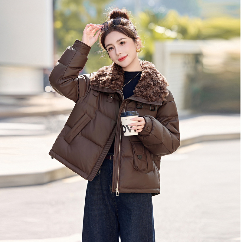 Fashionable Lamb Wool Lapel Super Nice Jacket 2025 Winter New Women's Thickened Pu Leather Women's down Jacket Yf2688