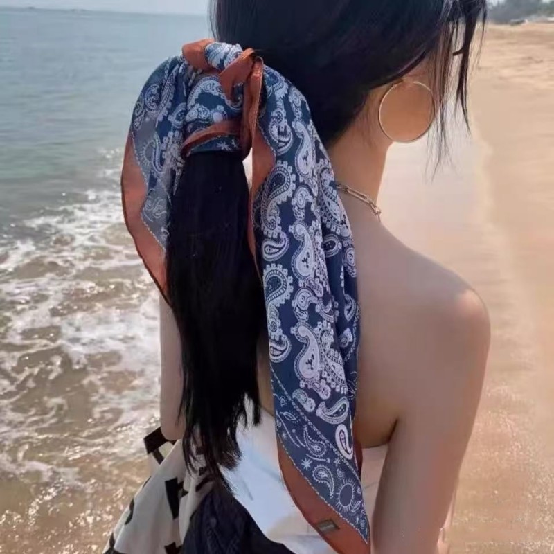 韓国カシューナッツスカーフ女性の正方形スカーフヒョウ柄スカーフ模擬シルクスカーフエレガントでファッショナブルな四季クロスボーダープリントスカーフ|undefined