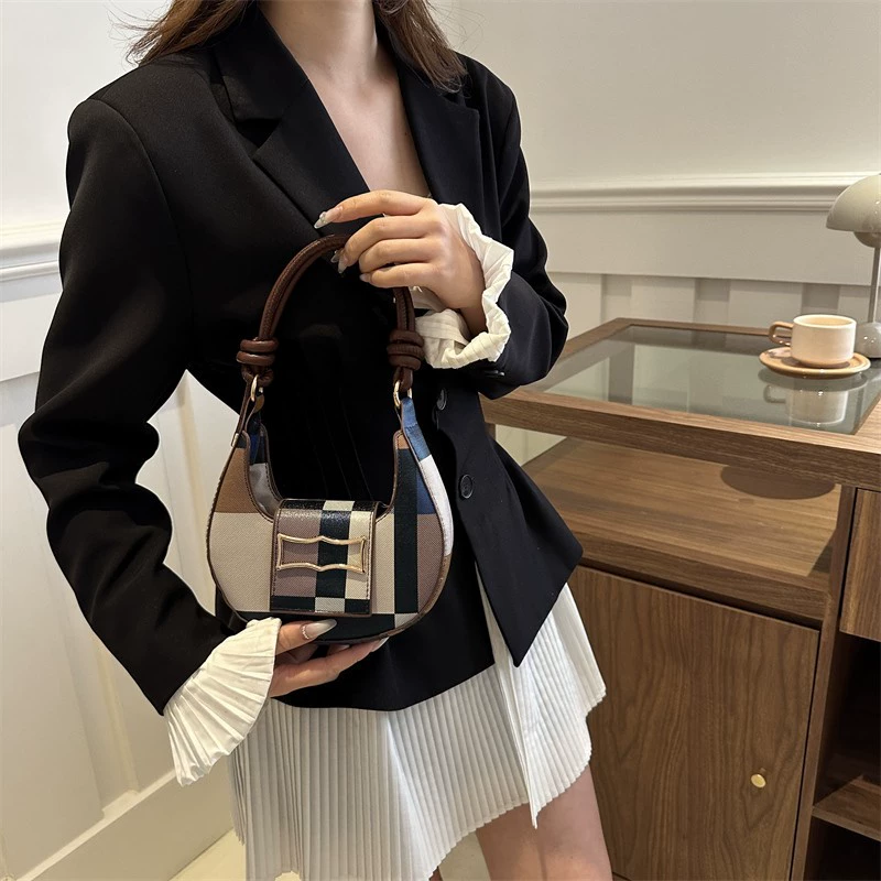 Внешняя торговля ретро повседневная сшитая сумка женская 24 новая повседневная текстура сетка сумка на плечо популярная полумесяц подмышка сумка