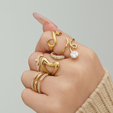 �����ϸ����Ƕ�ʯ���ڽ�ָ��϶�18k���INSС��ʱ���������Ʒ