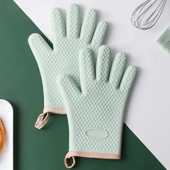 Silicone heat-resistant gloves, microwave oven and oven-specific non-slip and heat-resistant thickened gloves for kitchen utensils