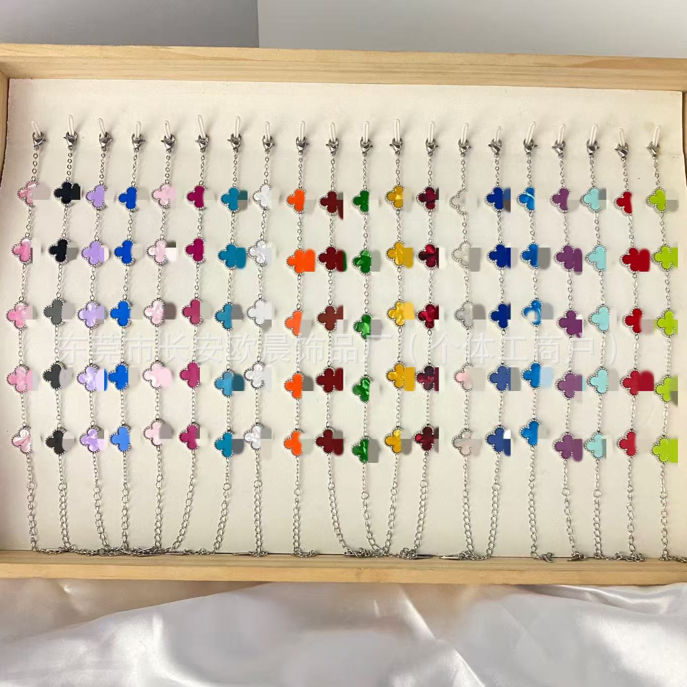 Non-Fading Titanium Steel Four-Leaf Clover Bracelet for Women Ins Trendy Niche Elegant Silver Hand Jewelry Popular Export Hot-Selling Jewelry