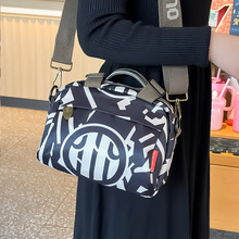 ����С������ϵ���e�ٴ��p��б��μ��Ů��ins�\�������֙C��Ů