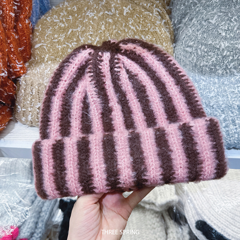 Cappello lavorato a maglia freddo dimagrante a righe a doppio strato, all'ingrosso, autunno inverno 2025, nuova versione coreana_voghion.com
