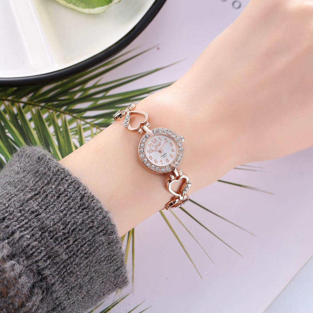 Unisex new style ladies' personalized trend alloy bracelet set fashionable trend temperament diamond inlaid quartz ladies watch_voghion.com