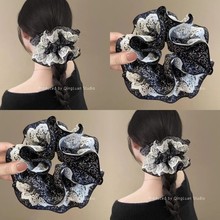 ��ɫ����ٽz�p���黨���^�����X�����l�lȦ�^Ȧ�߼��Еr���cȦŮ