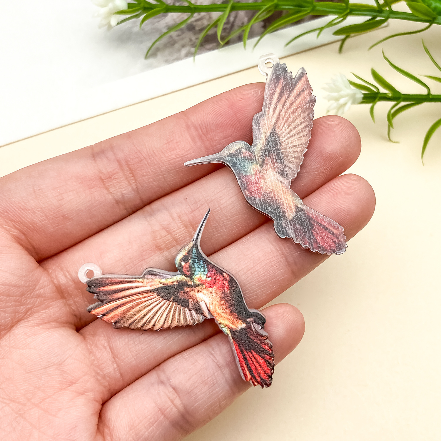 23948-QX-橘色亚克力双面动物印花啄木鸟42x29x2