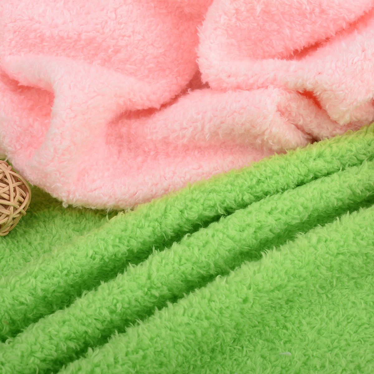 Long-haired large pearl plush fabric for 320g spray plush toy, doll toy rug cushion fabric