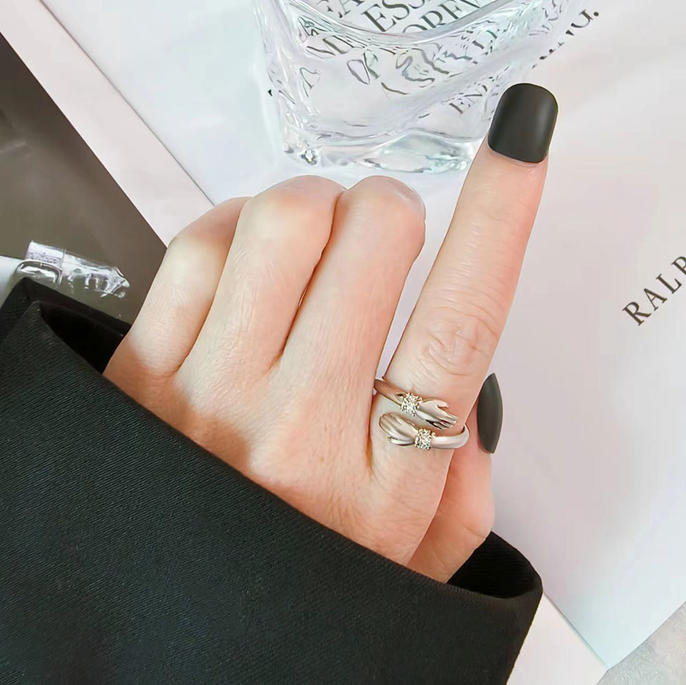 Personalized Hugging Hands Ring Custom Engraved Couple Ring_voghion.com