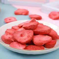 Dehydrated strawberry slices manufacturer bulk wholesale snowflake candy nougat baking ingredients fruit tea
