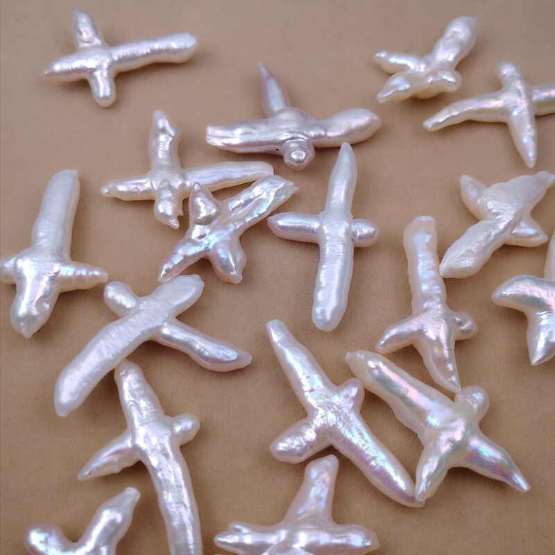 Cross-Shaped Natural Freshwater Baroque Irregular Pearls with Side Holes, Strong Luster Loose Beads DIY Semi-Finished Accessories