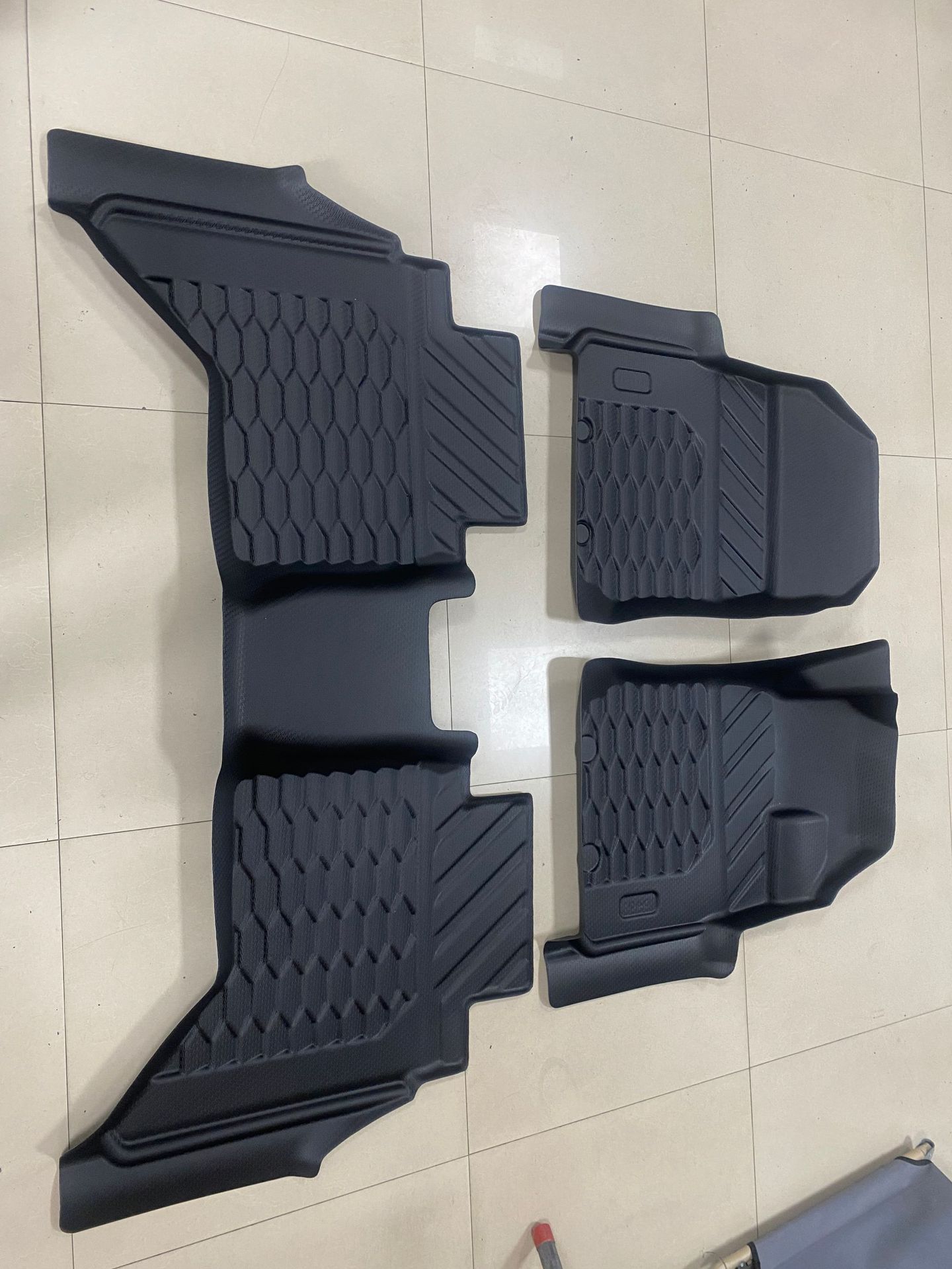 D-MAX Floor Mats 2020-2024 TPE Car Mats Anti-Slip Waterproof Black