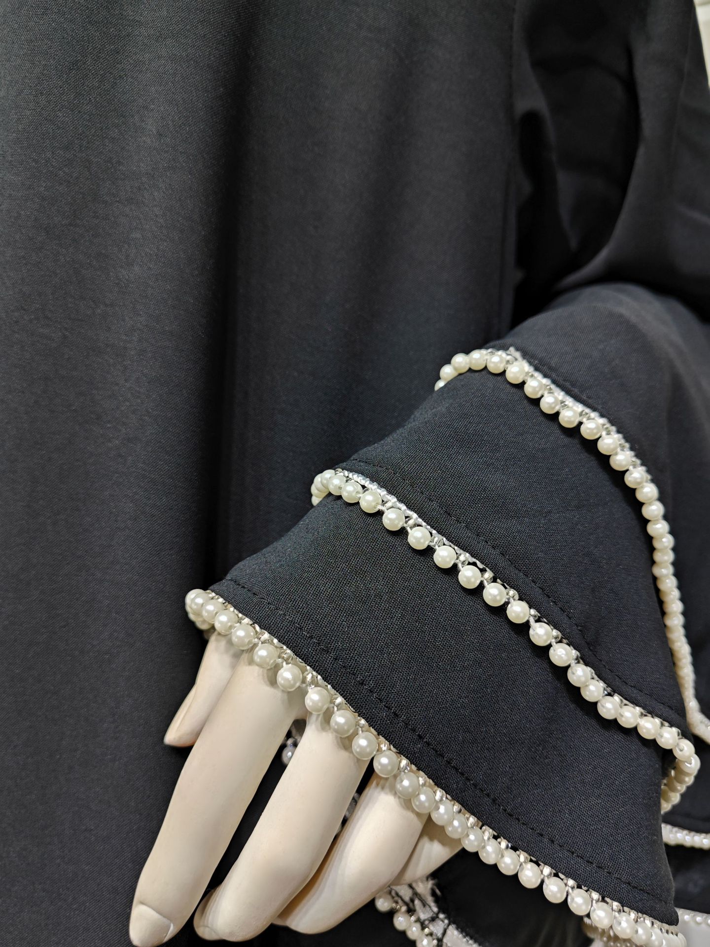 MQ120 Modest Arabic Dubai Cardigan Black Robe Cuff Beaded Abaya Fashion Coat_ecoleips.com