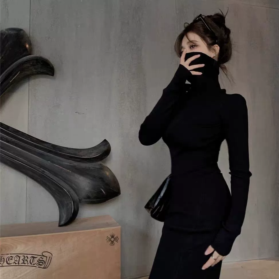 Осенний и зимний темперамент Леди Черное платье с высоким воротником и тонким платьем
