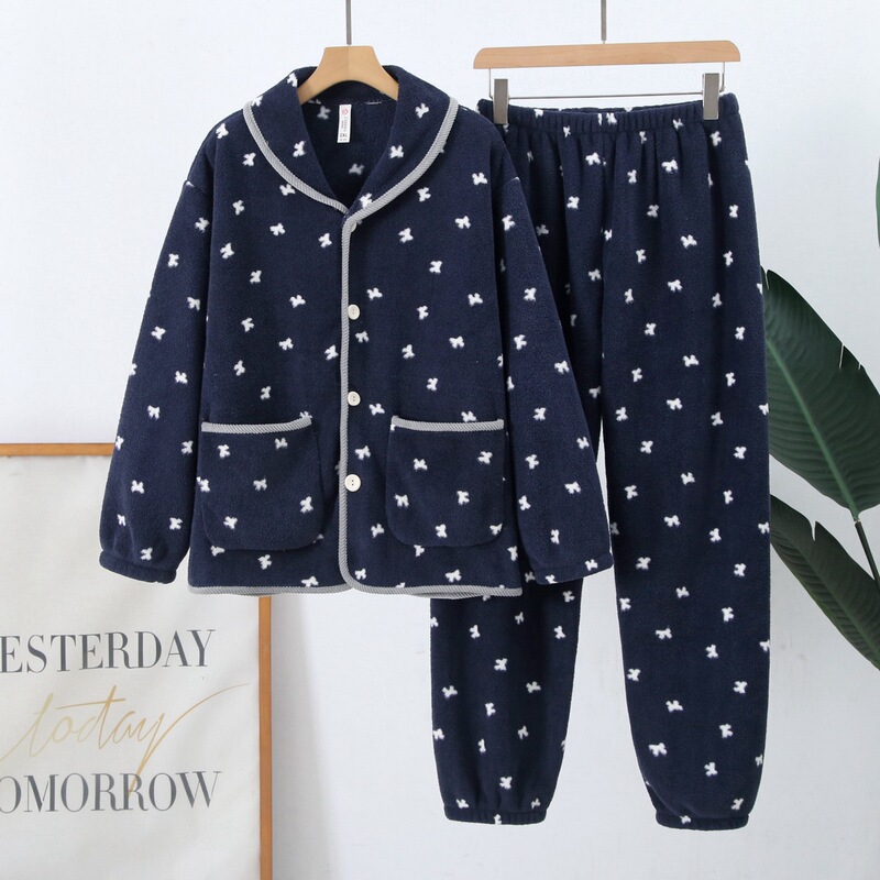 Autumn and winter coral fleece pajamas for middle-aged and elderly women, flannel warm pajamas, thickened and fleece-lined loungewear set for mothers Autumn and winter coral fleece pajamas for middle-aged and elderly women, flannel warm pajamas, thickened and fleece-lined loungewear set for mothers