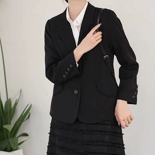 西服外套女2025新款韩系小个子设计感小众春秋爆款显瘦小西装上衣