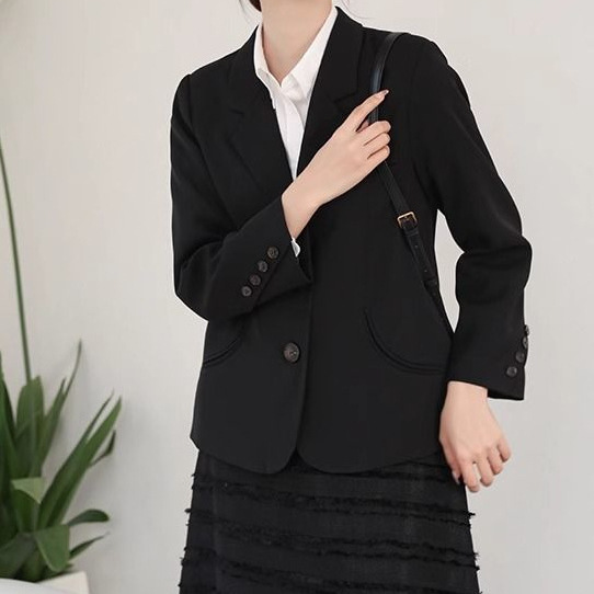 Women's Blazer 2025 New Korean Style Petite Design Niche Spring and Autumn Popular Slimming Small Suit Jacket